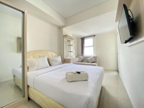 Homey Furnished 2BR Apartment at Parahyangan Residence By Travelio